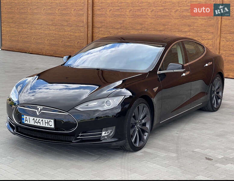 Tesla Model S 2013