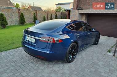 Ліфтбек Tesla Model S 2017 в Києві