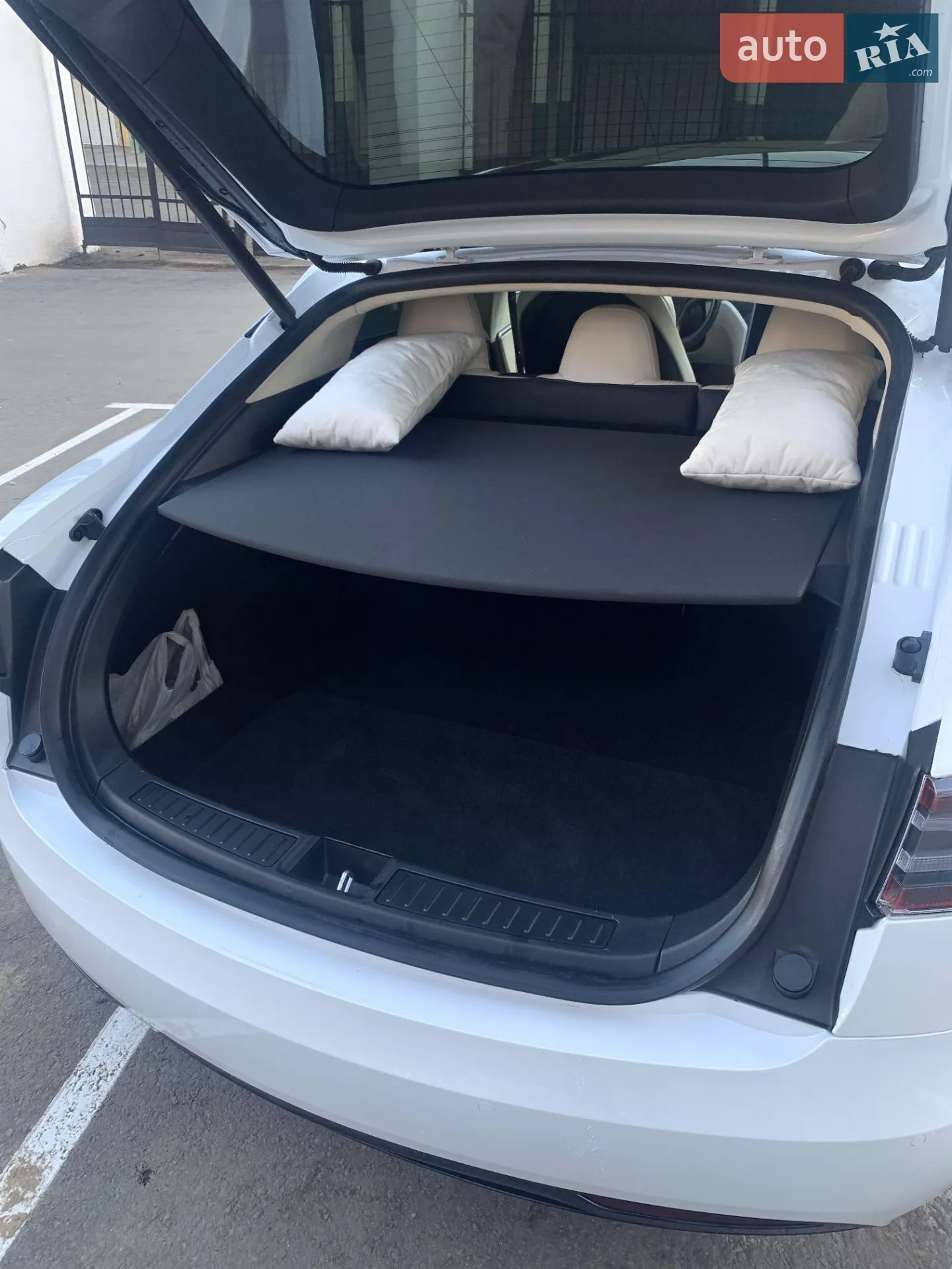 2018 Tesla Model S - мініатюра 5