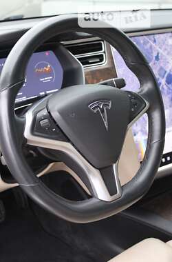 Лифтбек Tesla Model S 2017 в Киеве