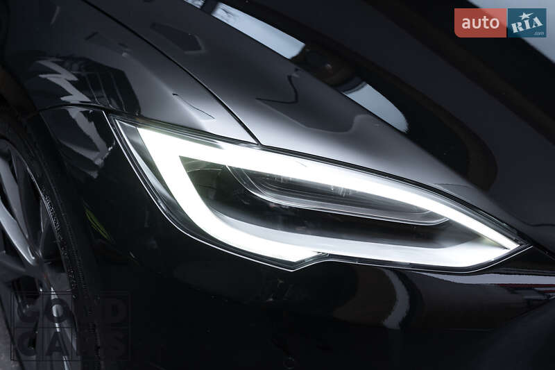 Лифтбек Tesla Model S 2019 в Одессе