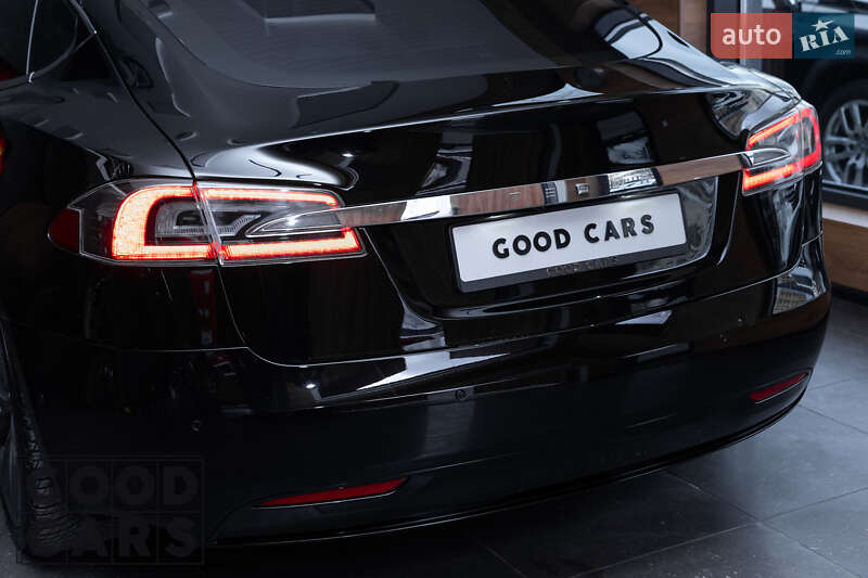 Лифтбек Tesla Model S 2019 в Одессе