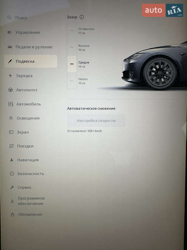 Ліфтбек Tesla Model S 2018 в Борисполі фото 16 Ліфтбек Tesla Model S 2018 в Борисполі