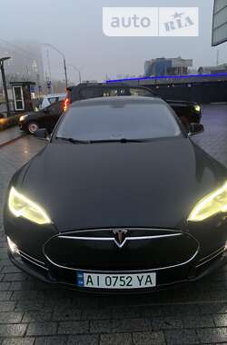 Лифтбек Tesla Model S 2014 в Ракитном