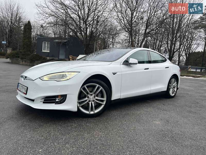 Лифтбек Tesla Model S 2014 в Тернополе фото 7 Лифтбек Tesla Model S 2014 в Тернополе