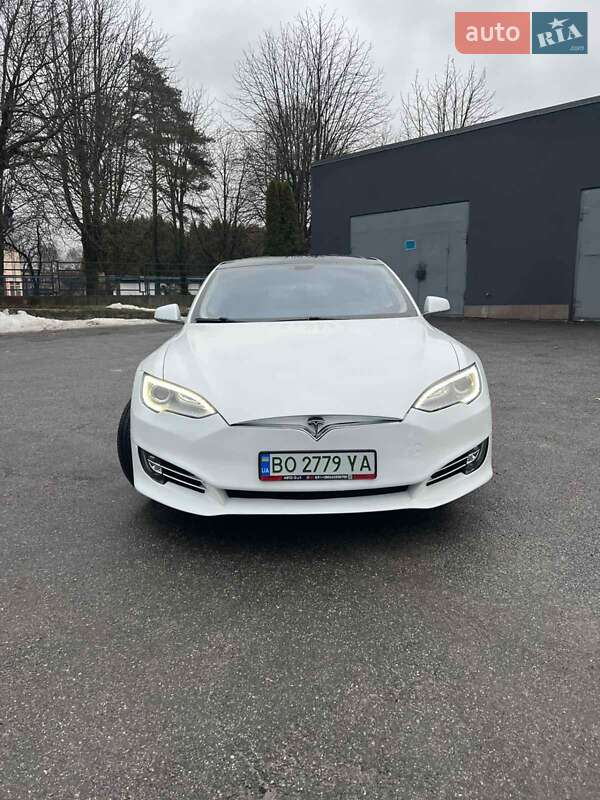Лифтбек Tesla Model S 2014 в Тернополе