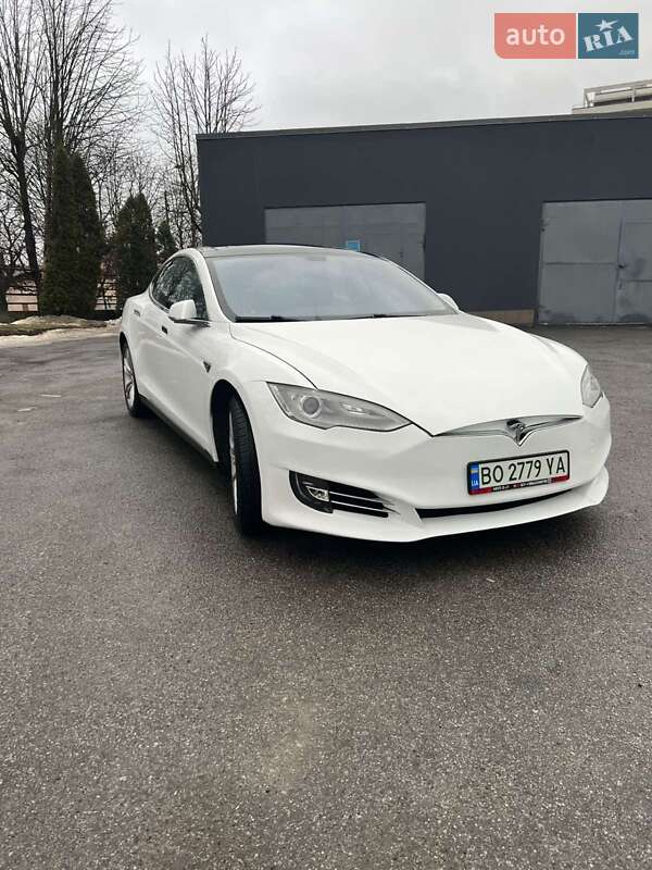 Лифтбек Tesla Model S 2014 в Тернополе