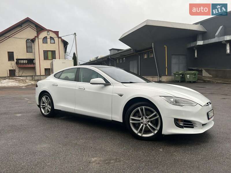 Лифтбек Tesla Model S 2014 в Тернополе