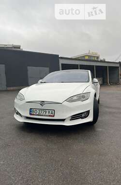 Ліфтбек Tesla Model S 2014 в Тернополі