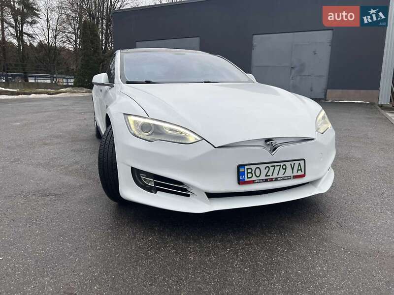 Лифтбек Tesla Model S 2014 в Тернополе фото 48 Лифтбек Tesla Model S 2014 в Тернополе