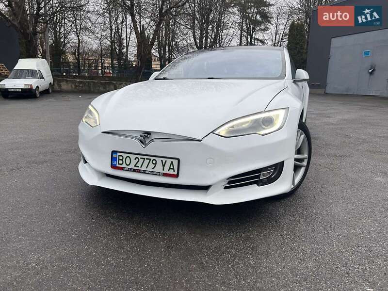 Лифтбек Tesla Model S 2014 в Тернополе фото 49 Лифтбек Tesla Model S 2014 в Тернополе