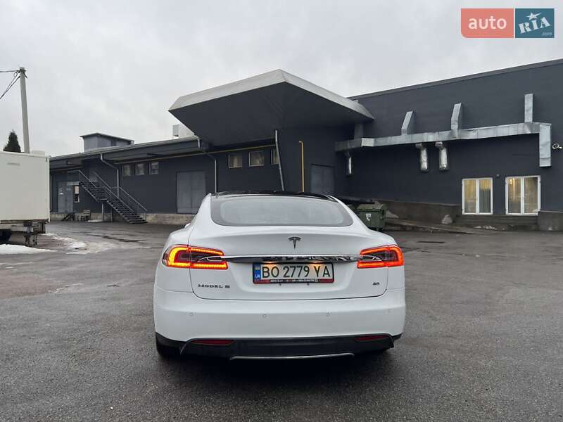 Лифтбек Tesla Model S 2014 в Тернополе