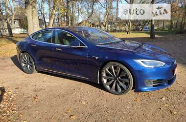 Ліфтбек Tesla Model S 2017 в Чернігові