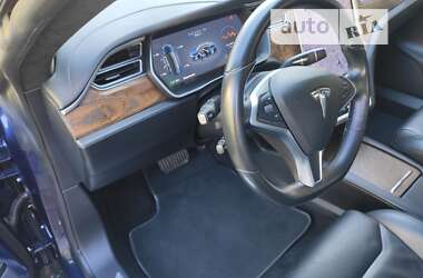 Лифтбек Tesla Model S 2017 в Чернигове