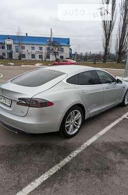 Лифтбек Tesla Model S 2014 в Житомире