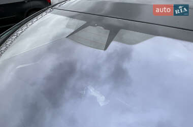 Лифтбек Tesla Model S 2018 в Киеве