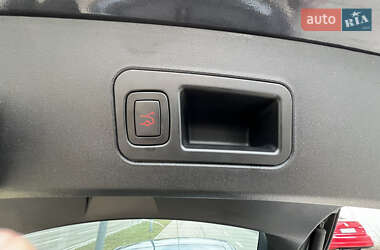 Лифтбек Tesla Model S 2018 в Киеве