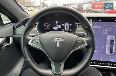 Лифтбек Tesla Model S 2018 в Киеве