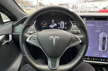 Лифтбек Tesla Model S 2018 в Киеве