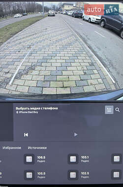 Лифтбек Tesla Model S 2018 в Киеве