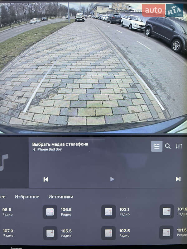 Лифтбек Tesla Model S 2018 в Киеве