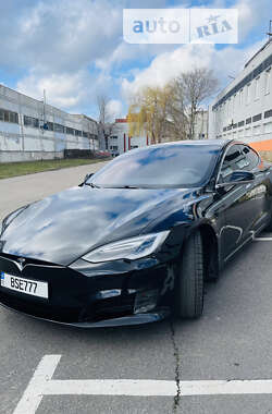 Лифтбек Tesla Model S 2017 в Кропивницком