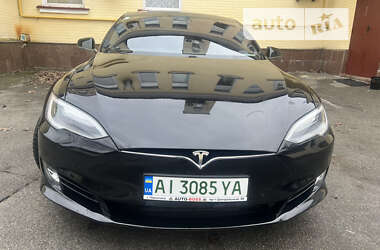 Лифтбек Tesla Model S 2017 в Киеве