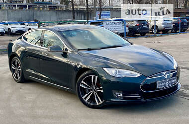 Лифтбек Tesla Model S 2013 в Киеве