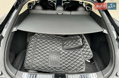 Лифтбек Tesla Model S 2014 в 