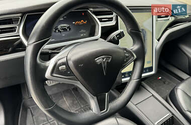 Лифтбек Tesla Model S 2014 в 