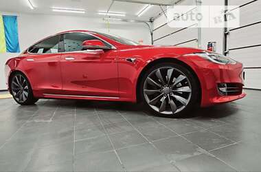 Ліфтбек Tesla Model S 2018 в Житомирі