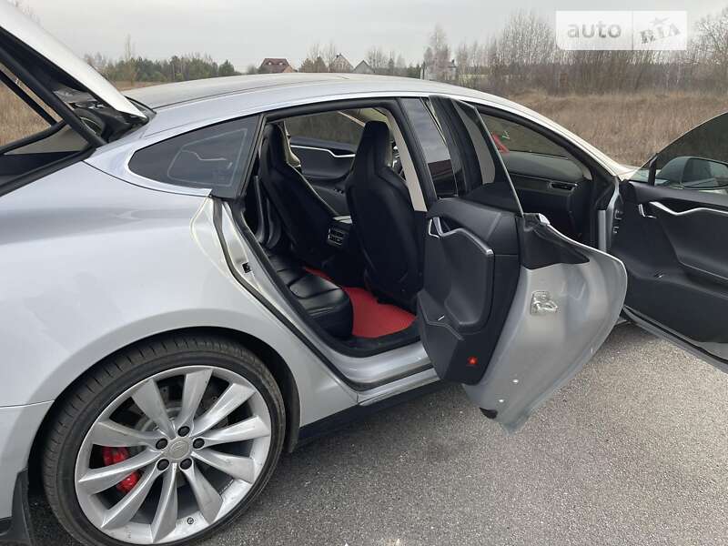 Ліфтбек Tesla Model S 2013 в Києві фото 11 Ліфтбек Tesla Model S 2013 в Києві