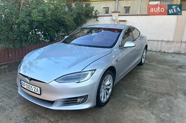 Лифтбек Tesla Model S 2016 в Запорожье