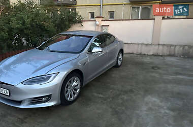 Лифтбек Tesla Model S 2016 в Запорожье