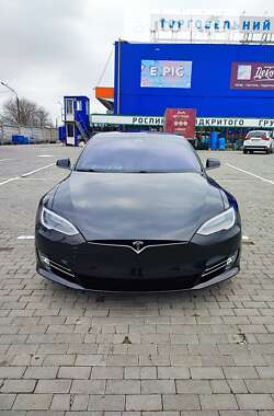 Лифтбек Tesla Model S 2018 в Николаеве