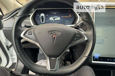 Лифтбек Tesla Model S 2013 в Дубно