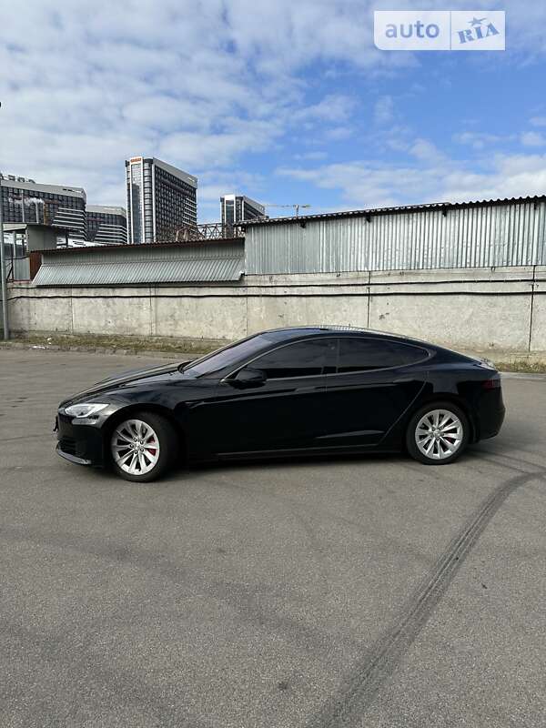 Tesla Model S 2017