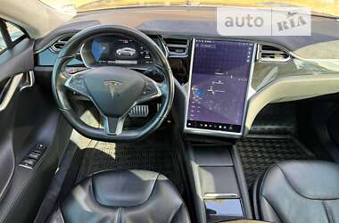 Лифтбек Tesla Model S 2014 в Киеве