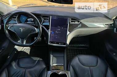 Лифтбек Tesla Model S 2014 в Киеве