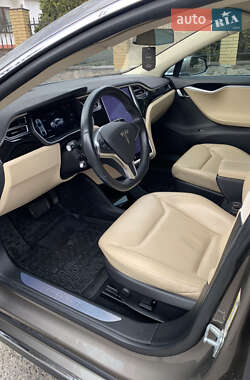 Ліфтбек Tesla Model S 2015 в Полтаві