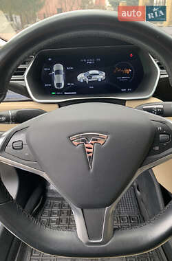 Лифтбек Tesla Model S 2015 в Полтаве