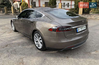 Лифтбек Tesla Model S 2015 в Полтаве