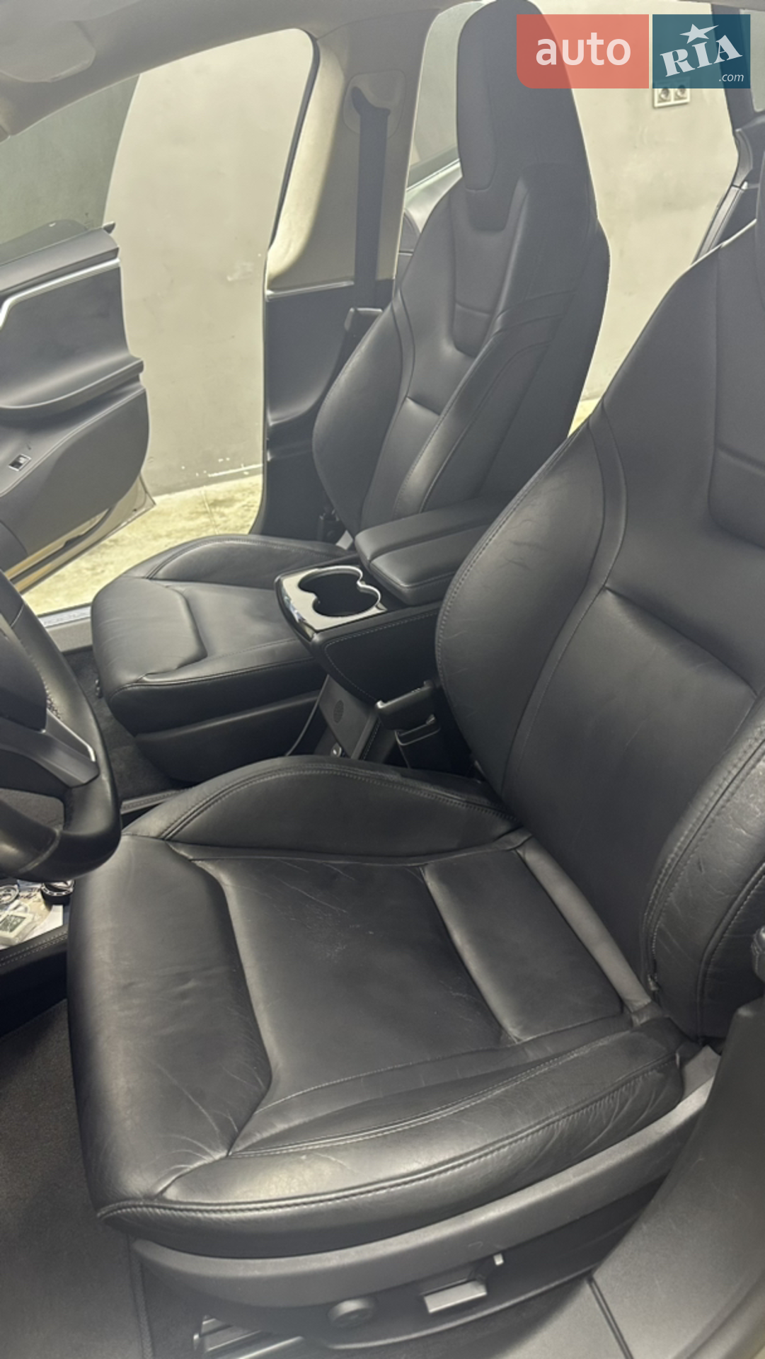 2015 Tesla Model S - мініатюра 11