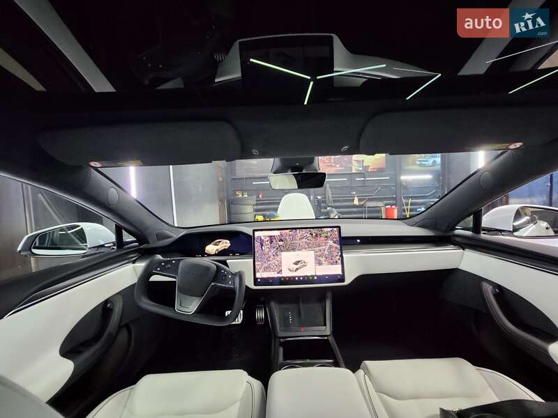 Лифтбек Tesla Model S 2021 в Киеве