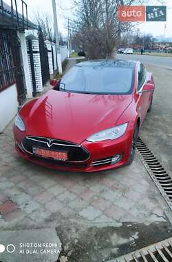 Ліфтбек Tesla Model S 2015 в Коломиї