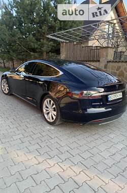 Лифтбек Tesla Model S 2015 в Тернополе