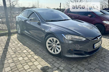 Ліфтбек Tesla Model S 2014 в Львові