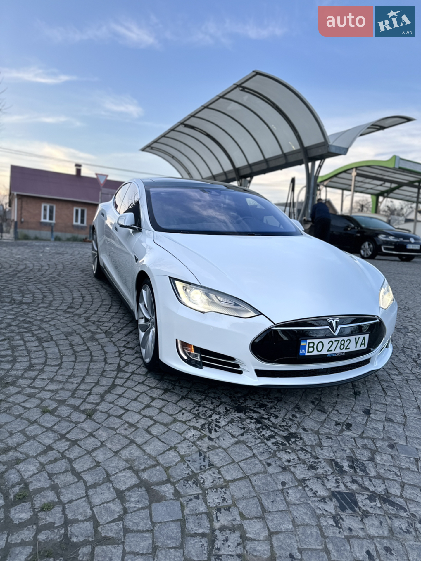 2015 Tesla Model S - мініатюра 10
