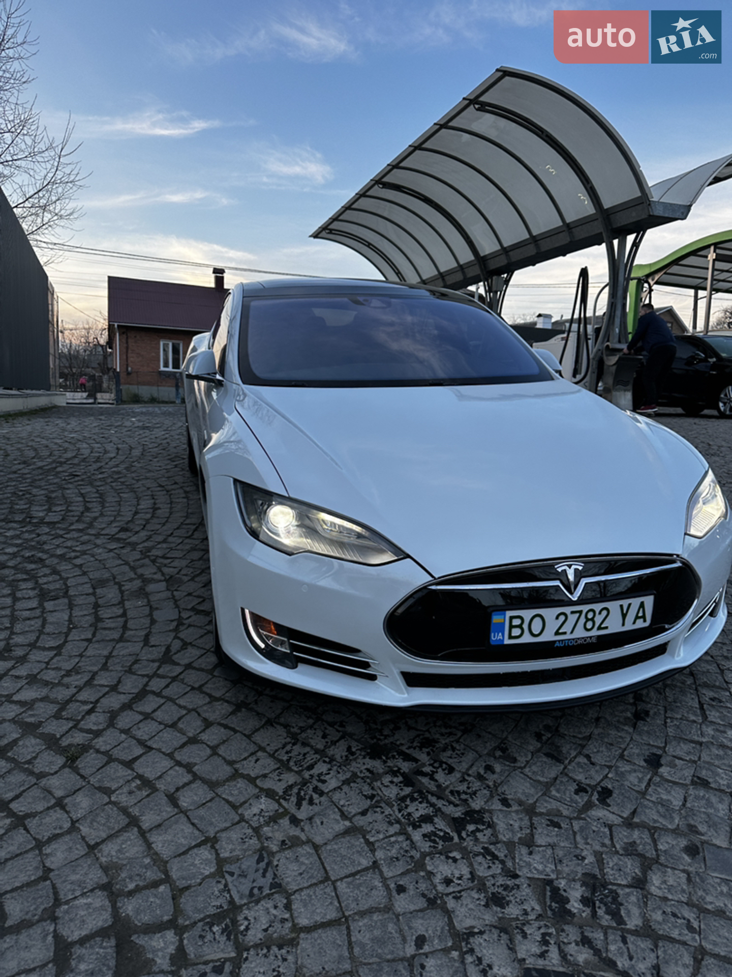 2015 Tesla Model S - мініатюра 12