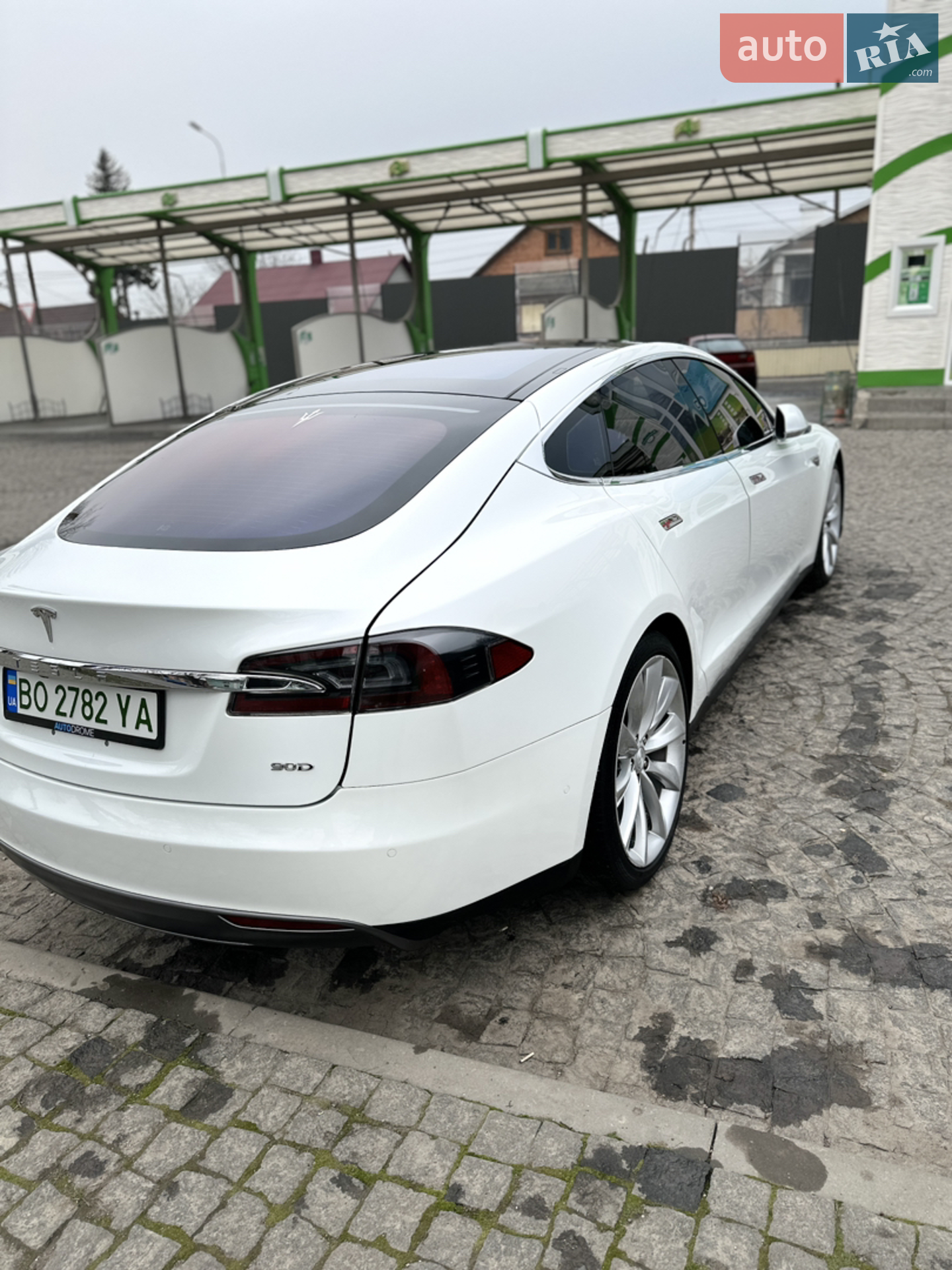 2015 Tesla Model S - мініатюра 20